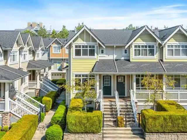 Townhouse for sale in Vancouver, Vancouver East, 3265 Clermont.