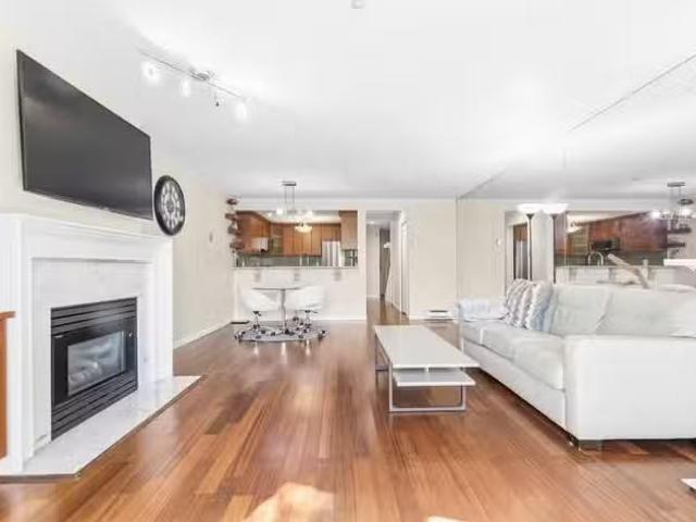 Townhouse for sale in Vancouver, Vancouver East, 3 2150 Se Mar.