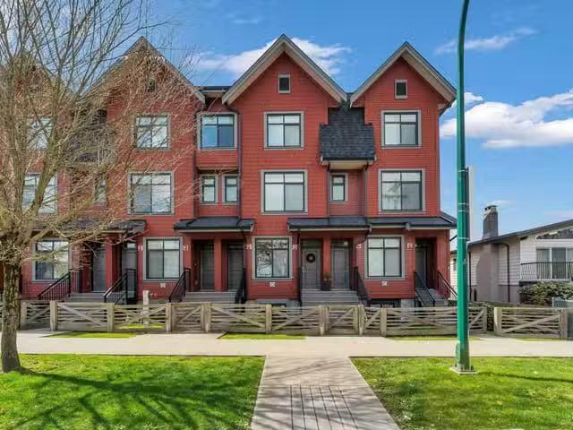 Townhouse for sale in Vancouver, Vancouver East, 5795 Wales St.