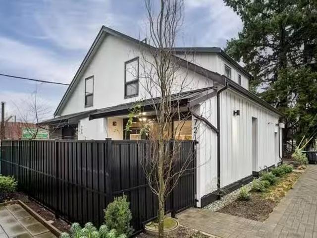 Townhouse for sale in Vancouver, Vancouver East, 721 E 26th Av.