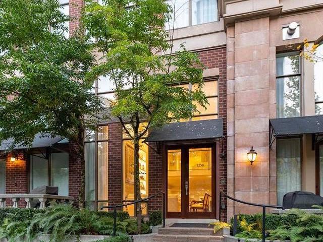 Townhouse for sale in Yaletown Vancouver Vancouver West 1258 Richards Street 262755076