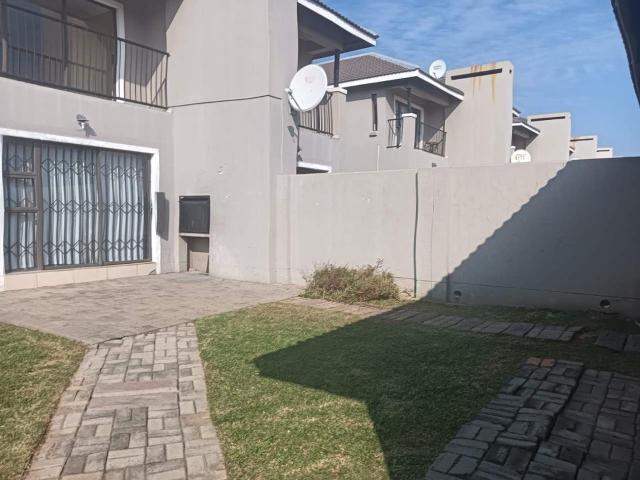 TOWNHOUSE FOR SALE – PRIME CORNER UNIT IN NORTHERN BLOEMFONTEIN
