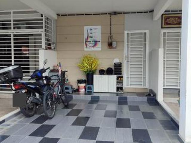 Townhouse for sale Upper Unit Villa Kesuma Semenyih
