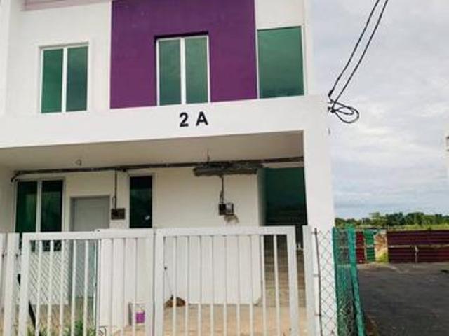 TOWNHOUSE FREEHOLDTMN DESA SAUJANAFULL LOAN BOOKING 1k1205sqft