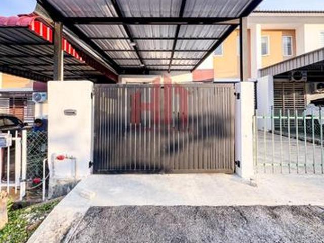 TOWNHOUSE FULLY RENOVATED BUKIT BANYAN SG PETANIMoveIn Ready