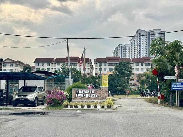 Townhouse Kajang Utama Corner Unit