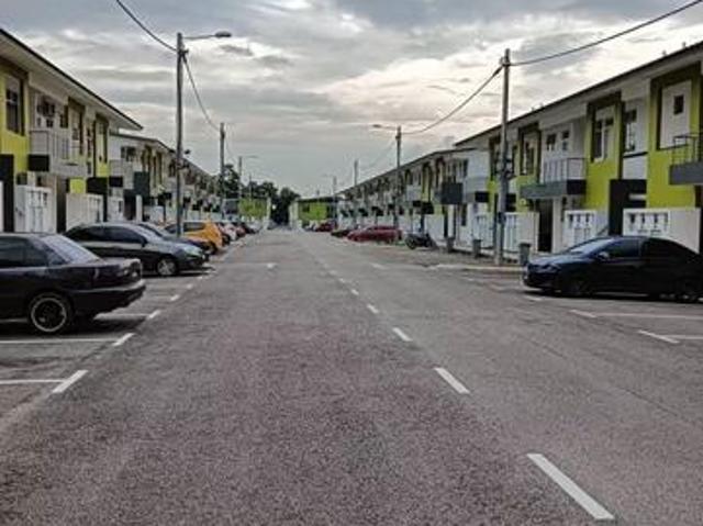 TOWNHOUSE Impian Emas Skudai