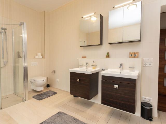 Townhouse in Gohlis Süd 2 bedrooms and living room with fireplace, Leipzig Amsterdam Apartments for Rent