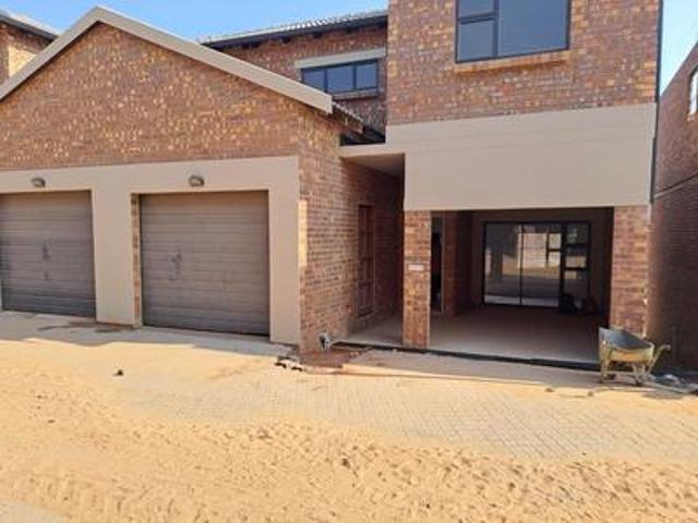 Townhouse in Die Heuwel