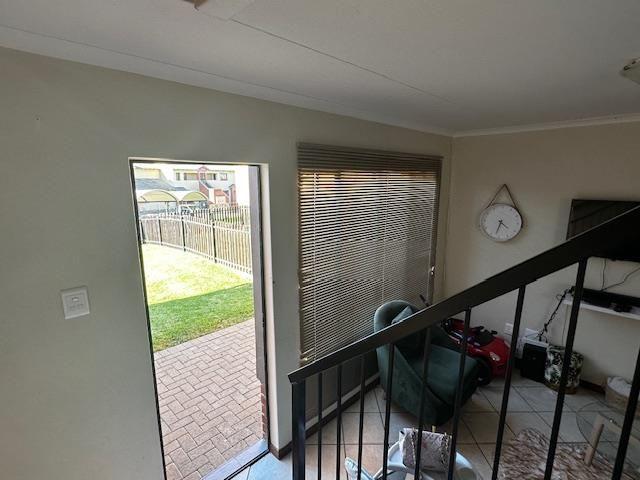 Townhouse in Hillside: Your Dream Home Awaits!