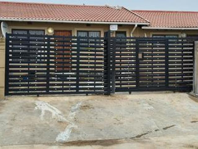 Townhouse in Mthatha Central