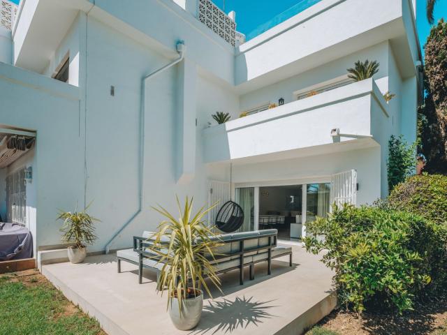 Townhouse in Nueva Andalucía