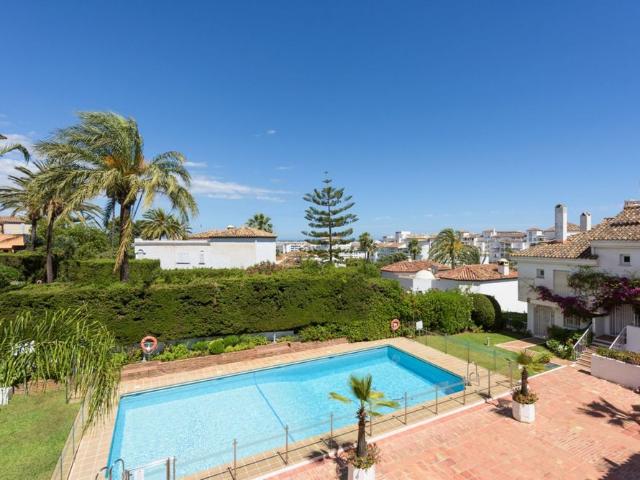 Townhouse in Nueva Andalucía