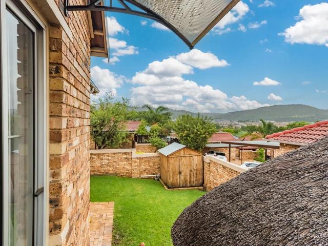 Townhouse in Wilgeheuwel For Sale