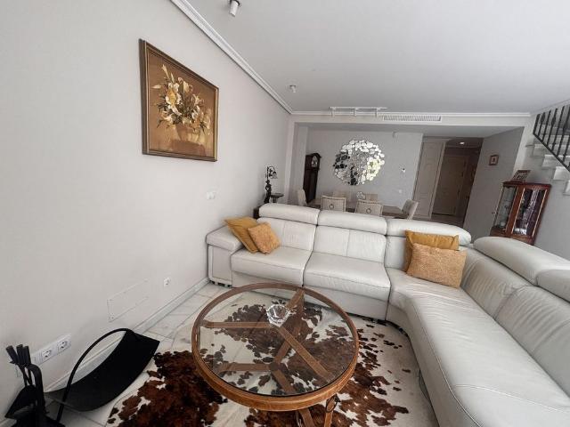 Townhouse in The Golden Mile