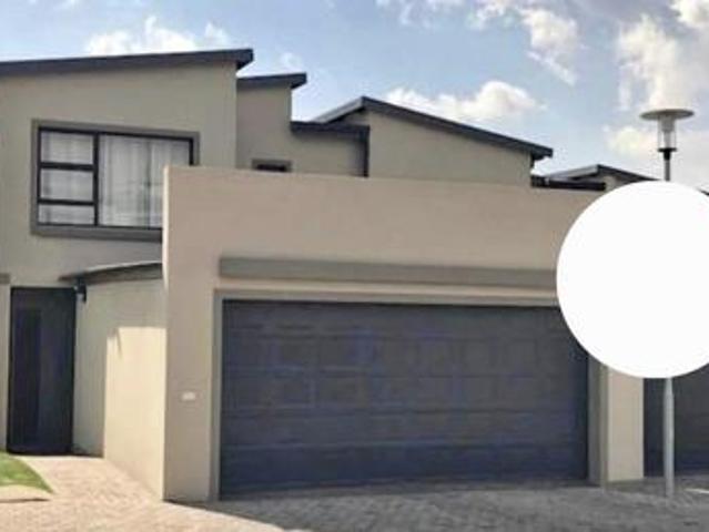townhouse on the market in ben fleur