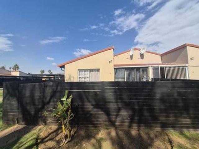 townhouse on the market in elsburg