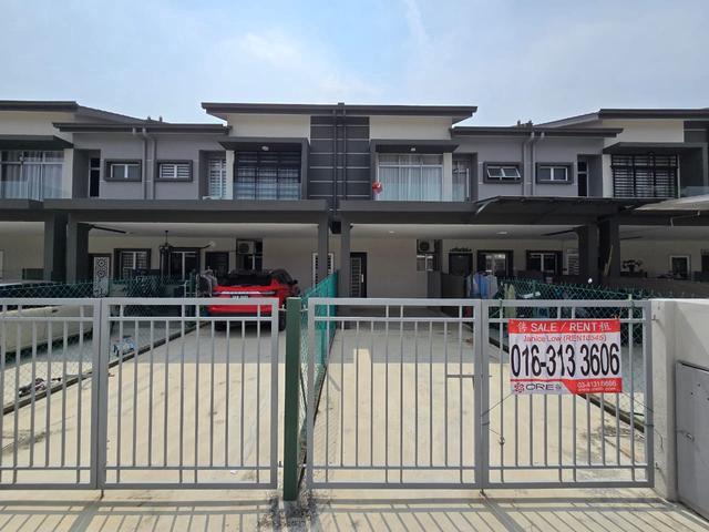 Townhouse Laman Aman Murni Seksyen U15 Shah Alam