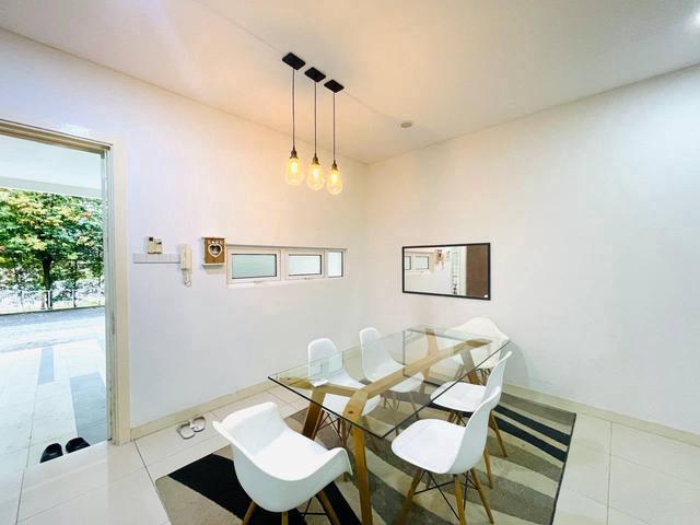Townhouse Landed AT Melawati FOR RENT 2 STOREY READY TO MOVE IN