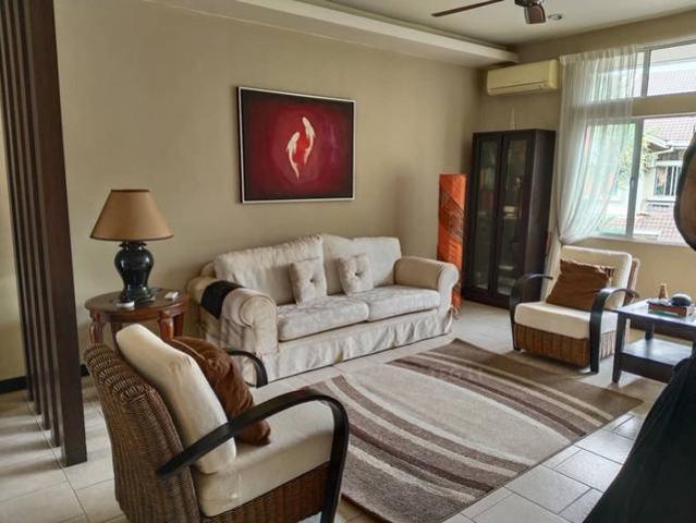 Townhouse Meranti Terrace Kota Kemuning Near Golf Course