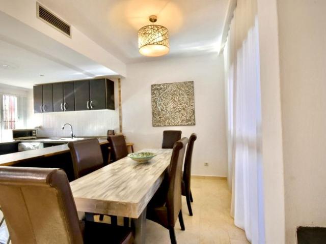 Townhouse · Nueva Andalucía