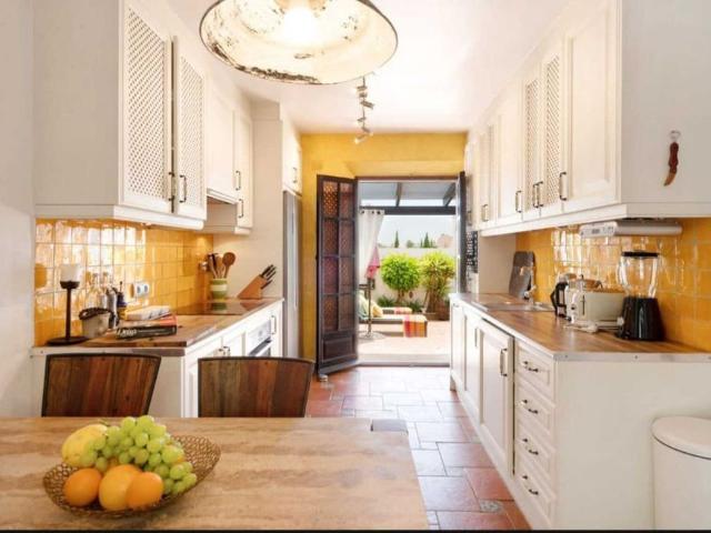 Townhouse · Nueva Andalucía