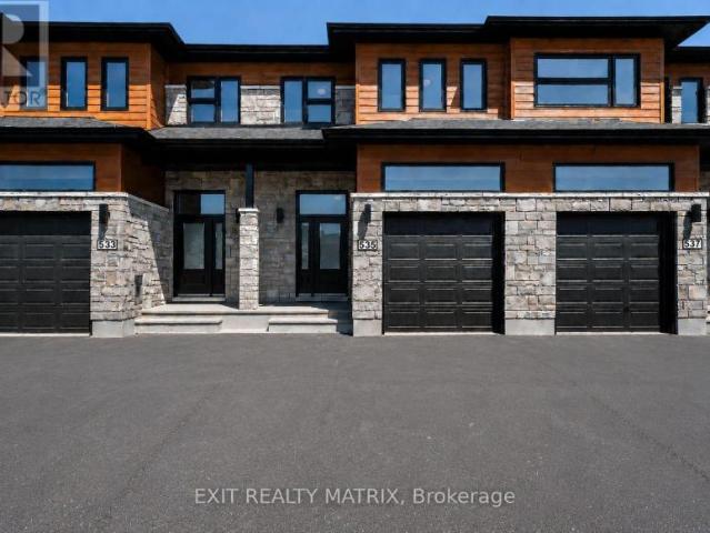 Townhouse Russell ON 102883399