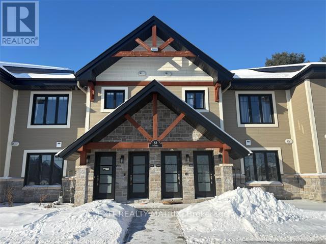 Townhouse Russell ON LS101252258