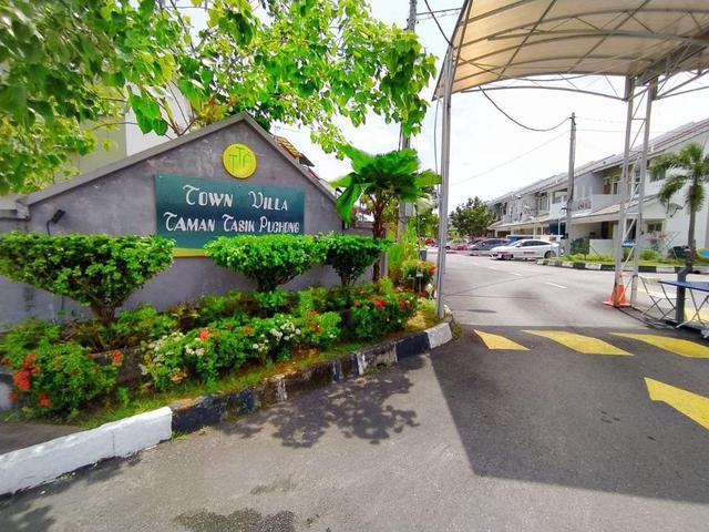 Townhouse Town Villa Taman Tasik Puchong For Sale