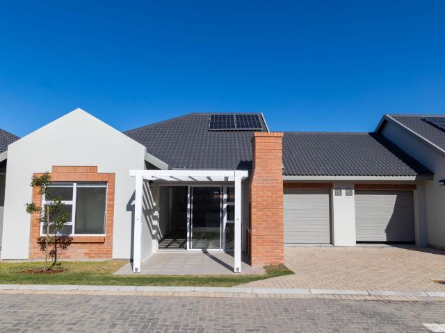Townhouse to rent in George