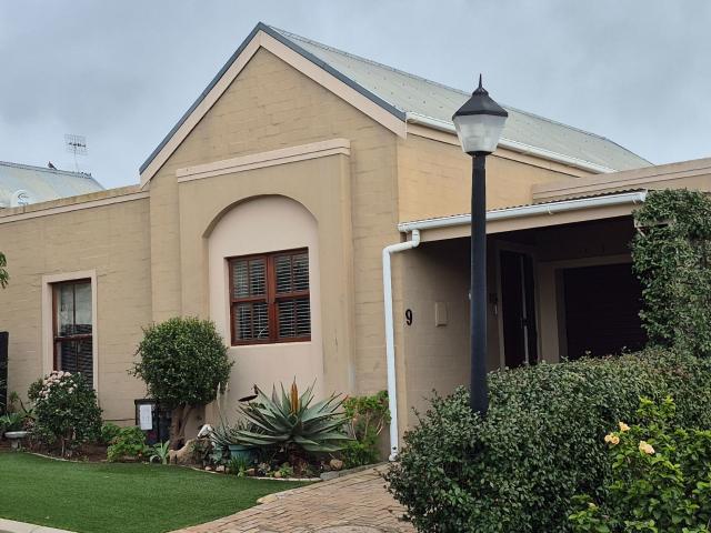 Townhouse to rent in Riebeek West