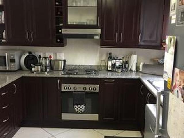 townhouse to rent in riverspray life.
