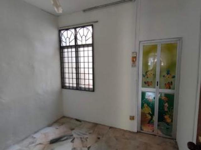 Townhouse Taman Bukit Teratai Ampang Kuala Lumpur
