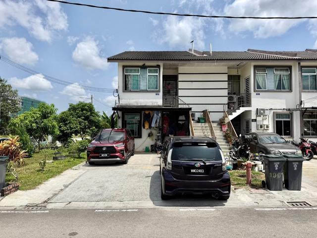 Townhouse Taman Scientex Jaya Senai Available For Sale