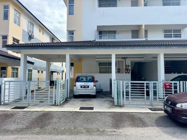 Townhouse Taman Paya Rumput PerdanaAtas