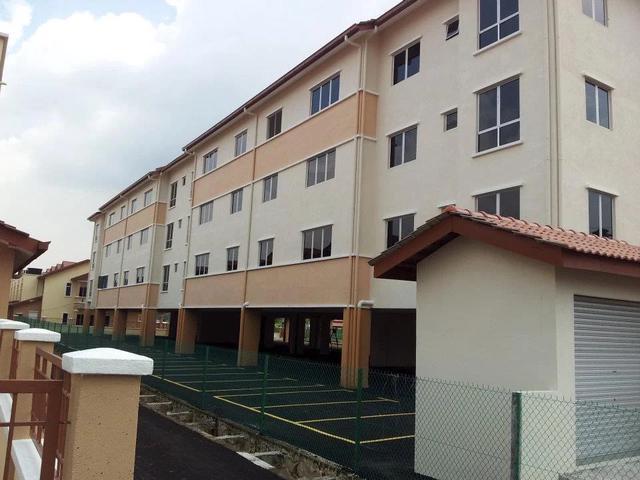 Townhouse Taman Vista Hill Bandar Mahkota Cheras Selangor