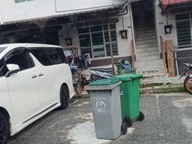 Townhouse Tanjung Minyak Perdana tingkat atas