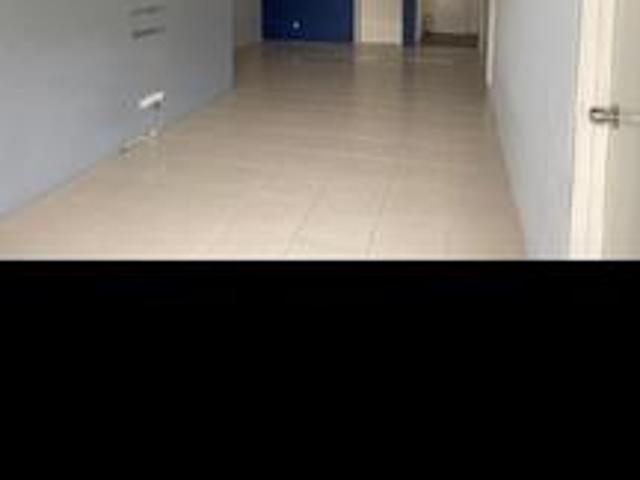 Townhouse tingkat 3