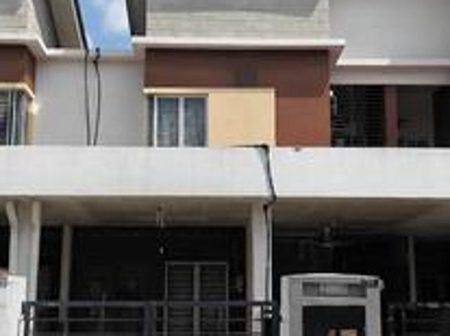 Townhouse Tingkat Atas Taman Udang Cendana Klang Selangor