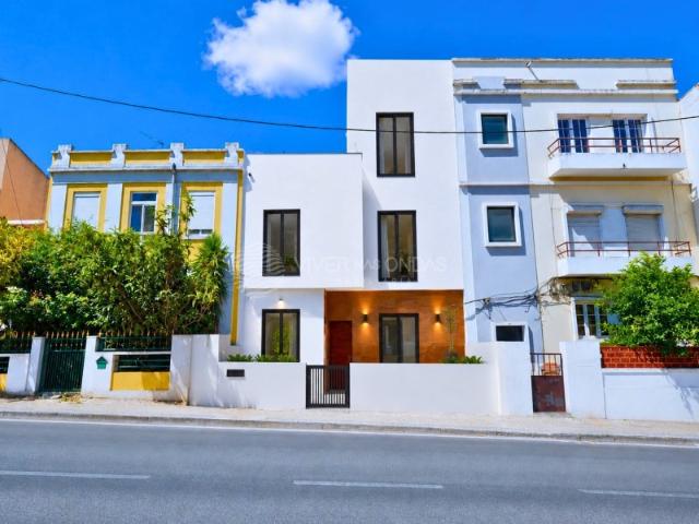 Townhouse Triplex NOVA Exclusiva com vista para o Rio Tejo | No coração do Seixal