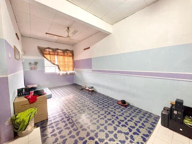 Townhouse Upper Floor Templer Suasana Templer Park Rawang Selangor
