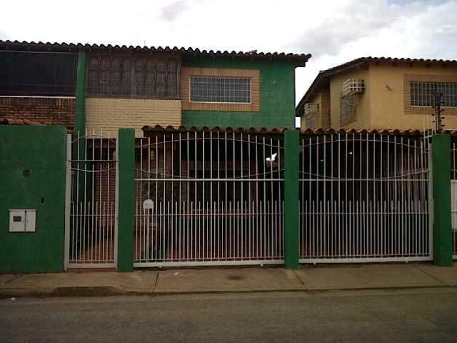TOWNHOUSE URB. LA CARACOLA I EL TIGRE EDO. ANZOATEGUI VE13 132ET SGAR