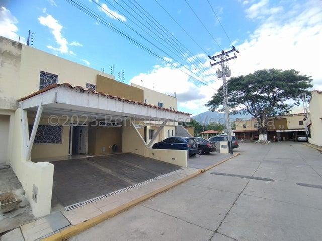 Townhouse Venta con conexión para Planta Eléctrica, Filtro de Agua para toda la casa, Agua de Pozo Valles el Nogal San Diego Carabobo Leida Falcon LF4 12194
