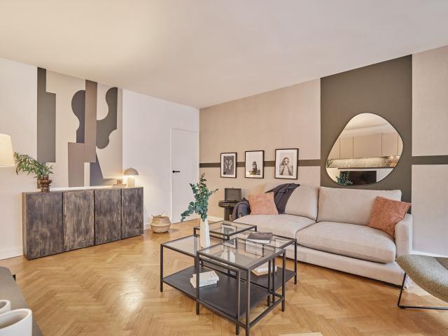 Toyen 2 bedrooms in Muette / Passy