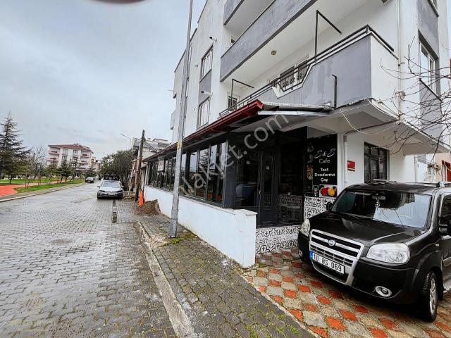 Toygar Mahallesi Millet Bahçesine Cephe Kiralık Dükkan