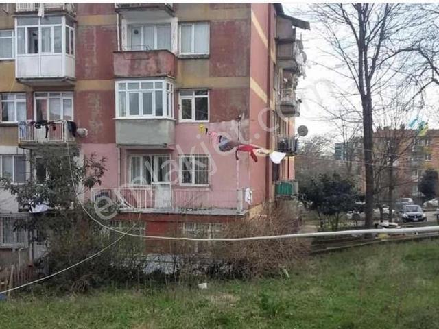 Tozkoparan 1102 B Bloklarında Satılık Yatırımlık 2+1 Daire