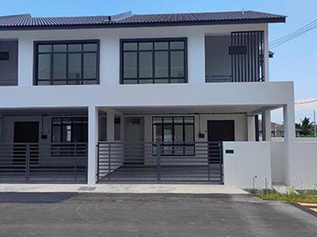 Tmn Bukit Katil DamaiCorner Lot Double Storey Terrace House 5B4B