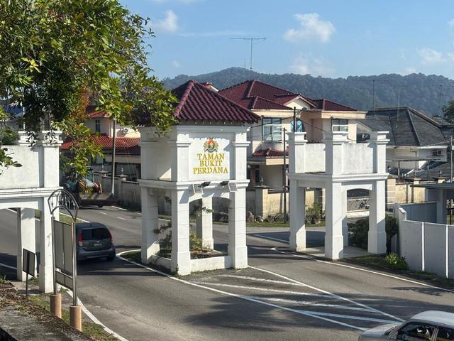 Tmn bukit perdana semi d