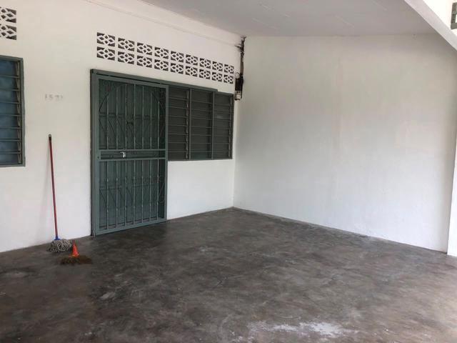 Tmn Kenari Single Storey Terrace for sale Room 3 Toilet 11