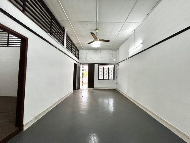 TMN LEE SIEW JOO Spacious Single Storey 25x75